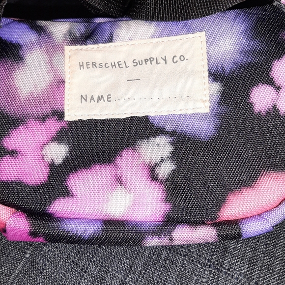 Herschel Kids Mini Hip Pack - Picture 3 of 4